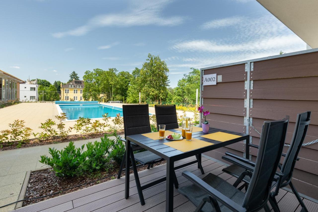 Pauzo Balaton Aparthotel Balatonfoldvar Exterior photo