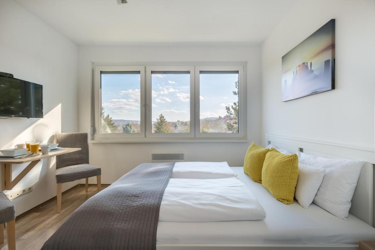 Pauzo Balaton Aparthotel Balatonfoldvar Exterior photo